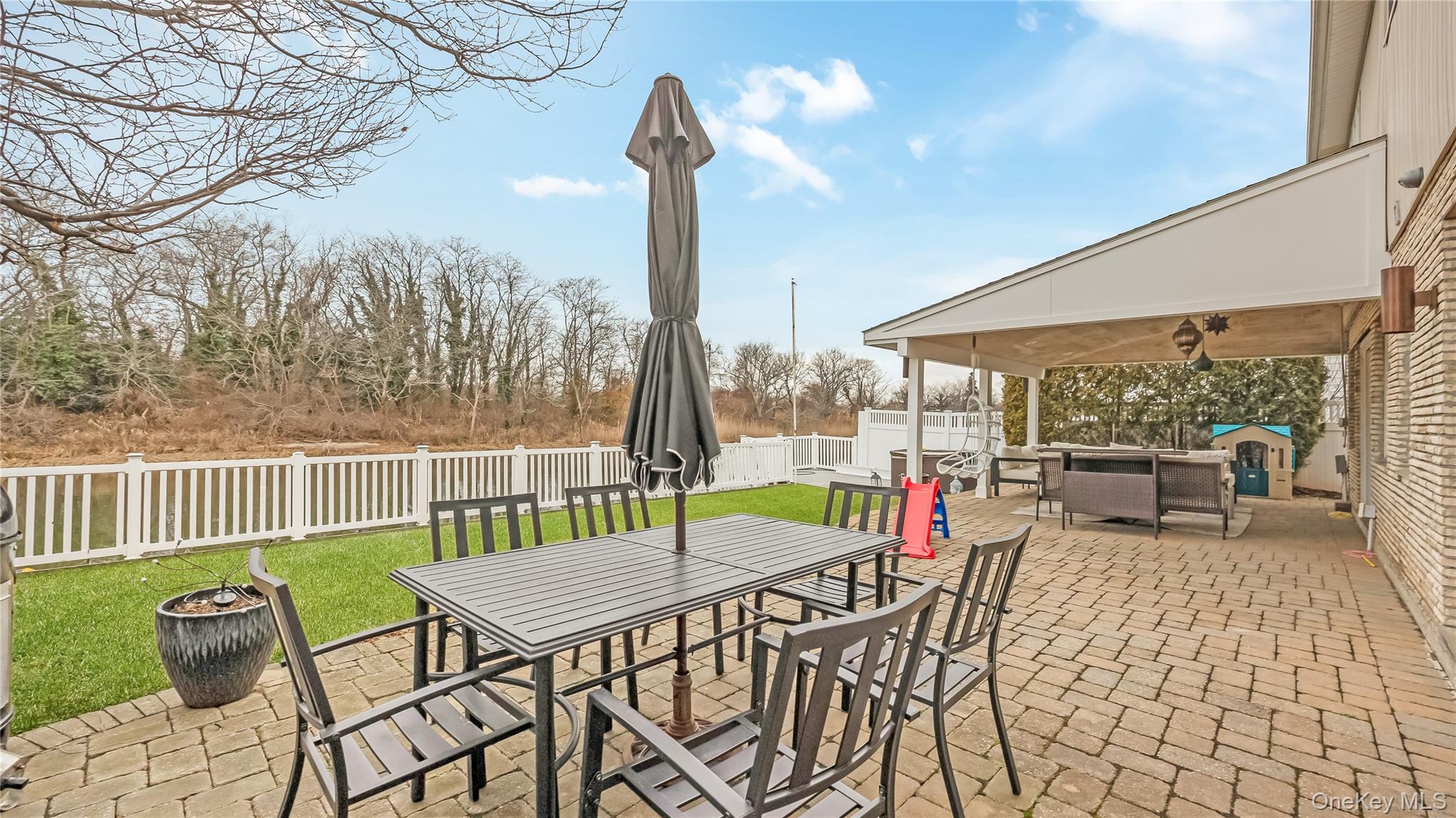 2876 Shore Road Bellmore, NY 11710 - Photo 4 of 45