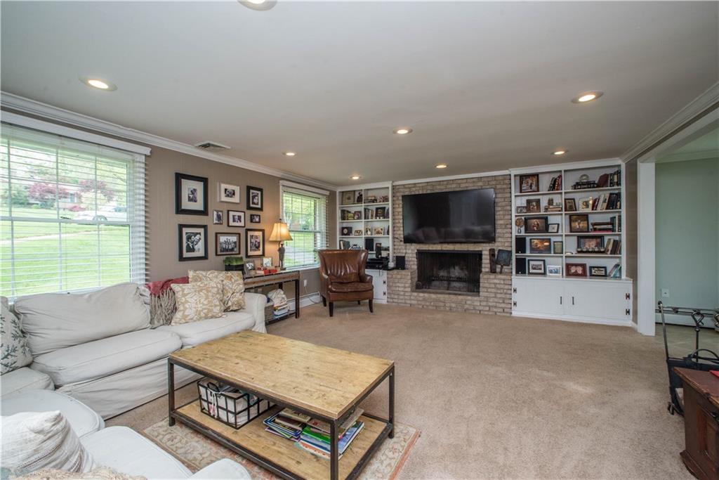 210 Rutledge Drive Canonsburg, PA 15317 - Photo 9 of 22 Gallery Image 9