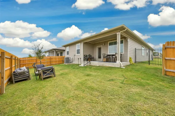 $2,800 | 2300 Ranier Court, Austin, TX 78754