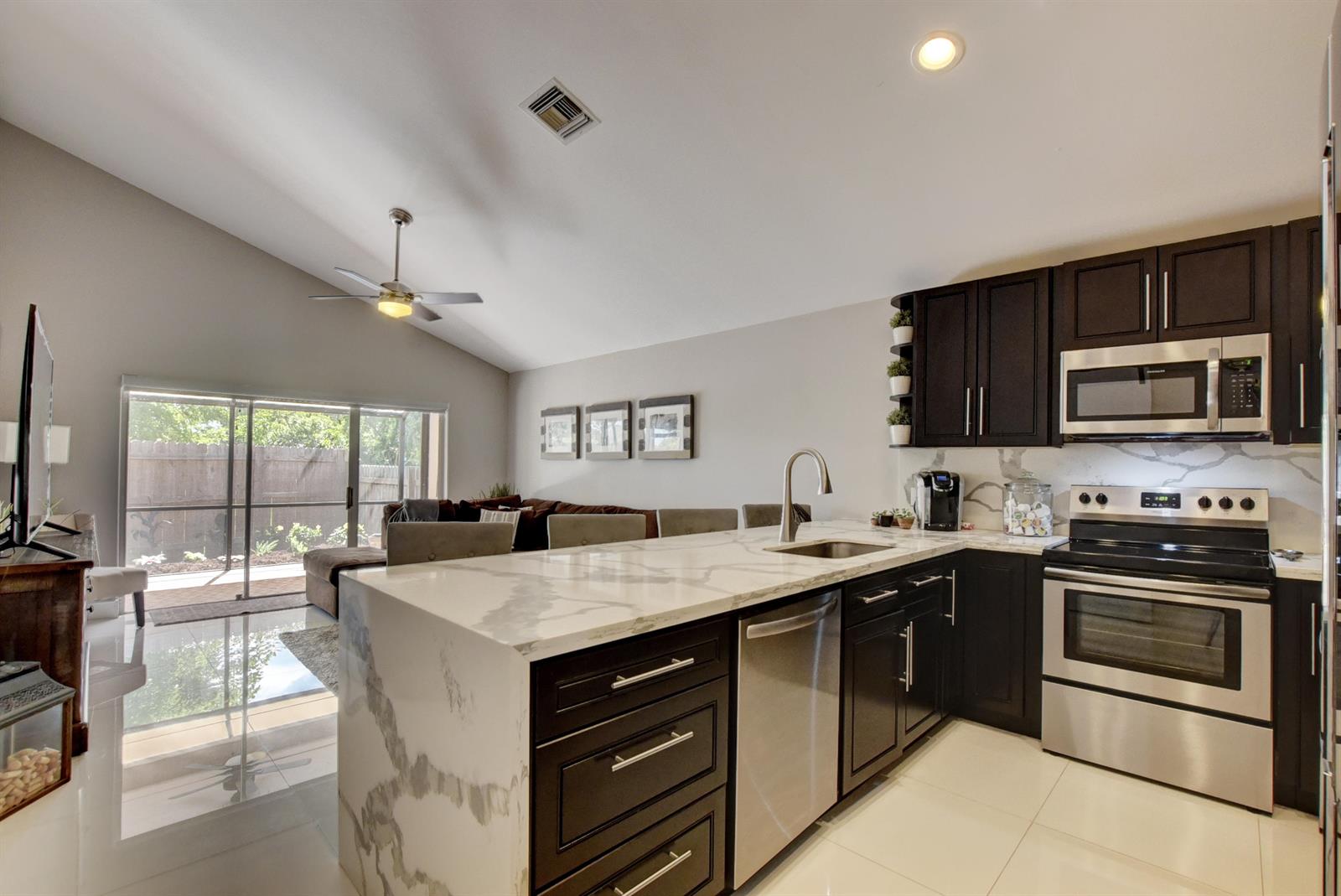 12841 Smithdale Place Boca Raton, FL 33428 - Photo 12 of 44 Gallery Image 12