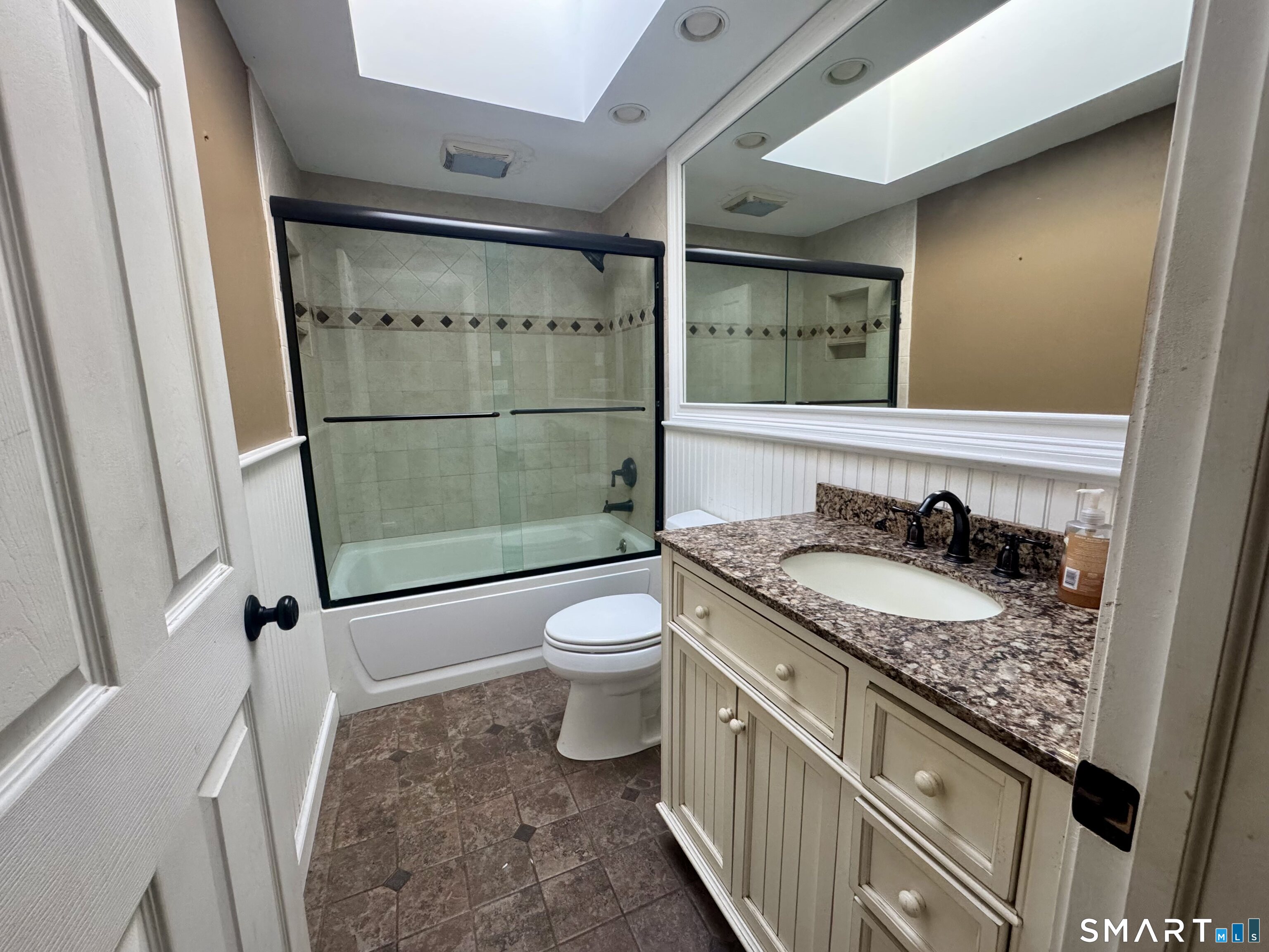 207 Pettipaug Road Westbrook, CT 06498 - Photo 9 of 25