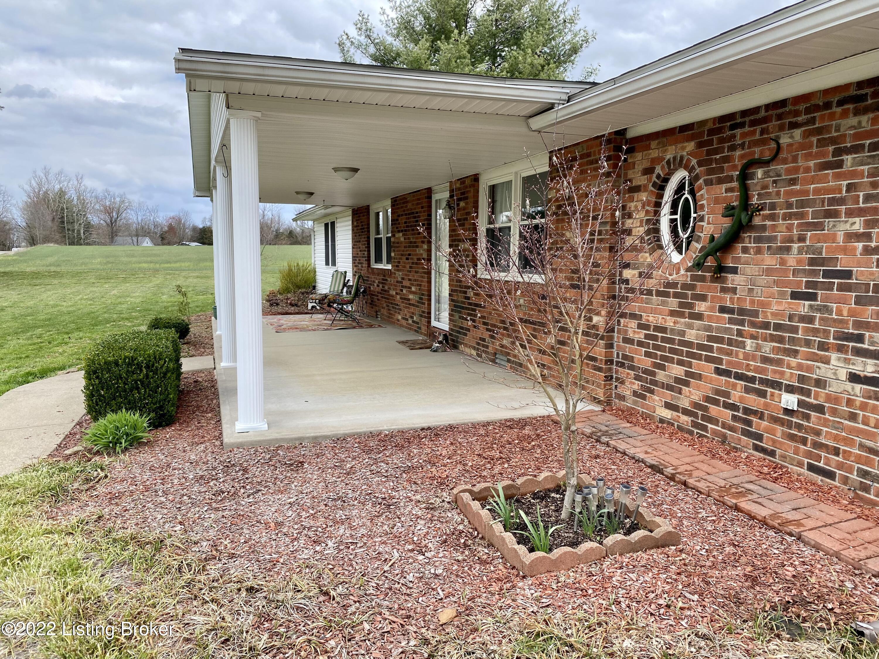 746 Race Track Road Milton, KY 40045 - Photo 4 of 20 Welcome Home