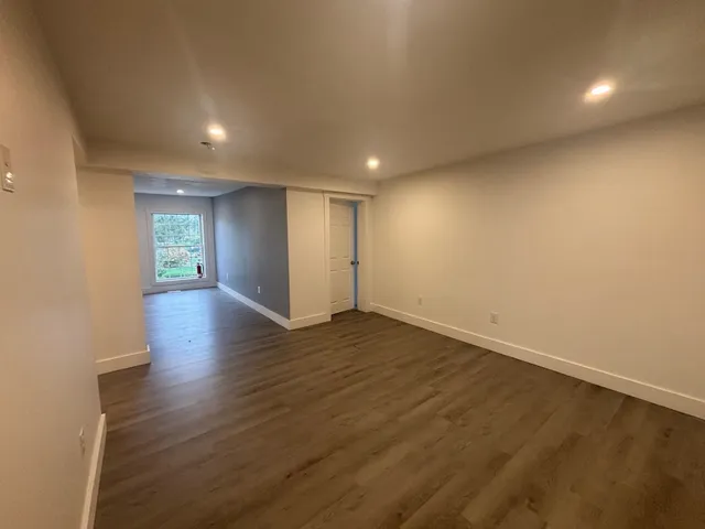 $2,000 | 676 Main Street, Unit 2A, Laconia, NH 03246