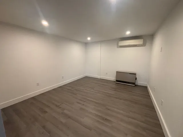 $2,000 | 676 Main Street, Unit 2A, Laconia, NH 03246