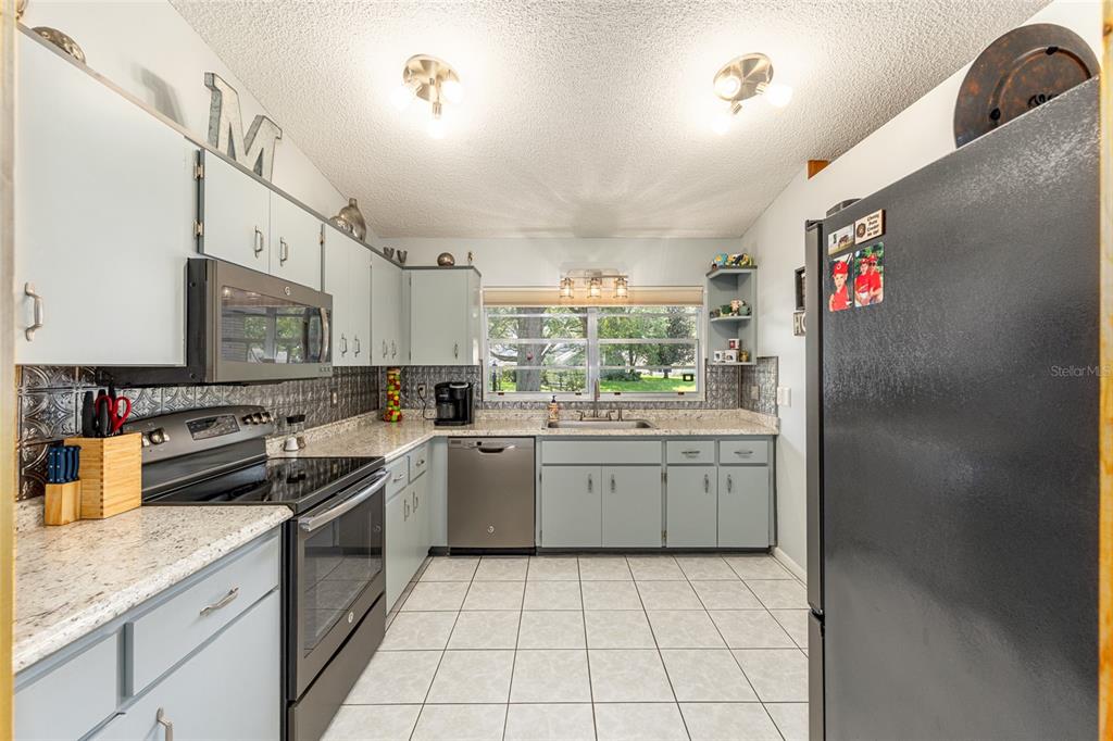 9382 Southwest 89th Court Road, Unit E Ocala, FL 34481 - Photo 19 of 46 Gallery Image 19