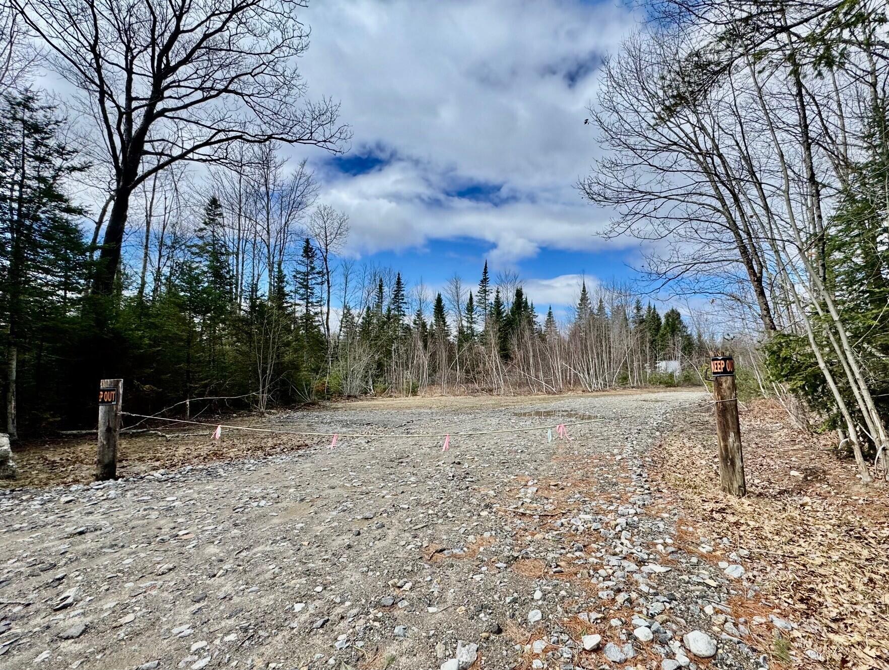 28-1 Auburn Road Turner, ME 04282 - Photo 2 of 9 Entrance