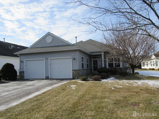 $658,900 | 125 Fontaine Court, Monroe Township, NJ 08831