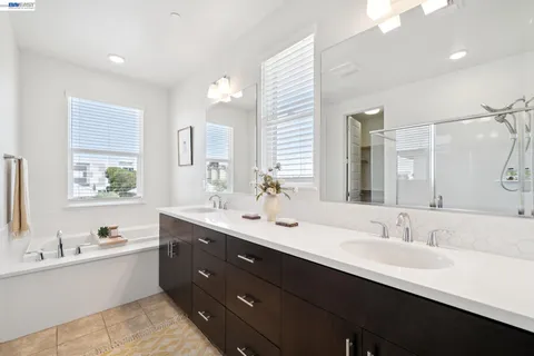 $998,000 | 472 Diller Street, Alameda, CA 94501