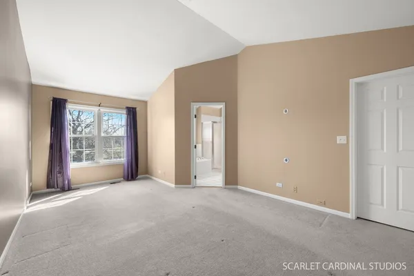 $384,900 | 108 Cambrian Court, Roselle, IL 60172