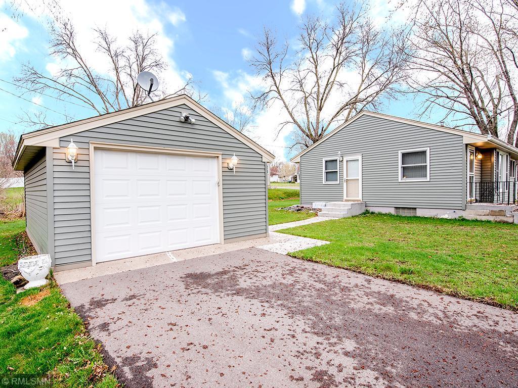 1011 Ruggles Street Roseville, MN 55113 - Photo 22 of 27 Gallery Image 22