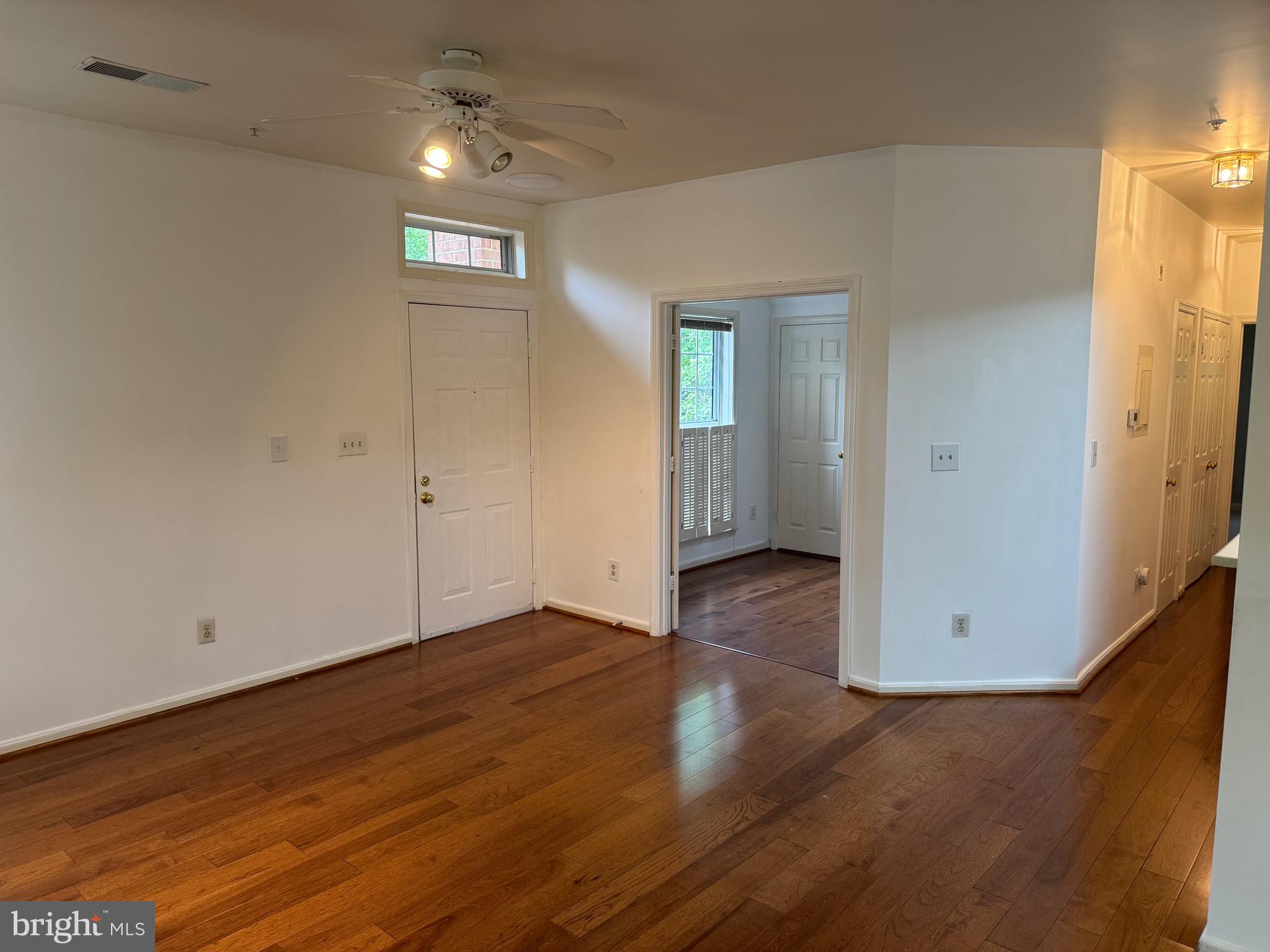 1348 Garden Wall Circle, Unit 513 Reston, VA 20194 - Photo 20 of 21