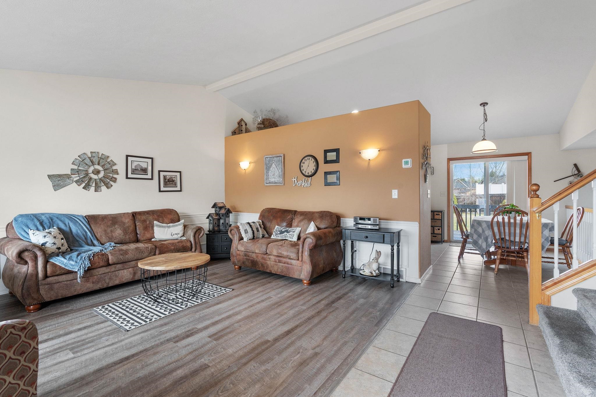 15118 North Chesapeake Road Mead, WA 99021 - Photo 3 of 45 Gallery Image 3