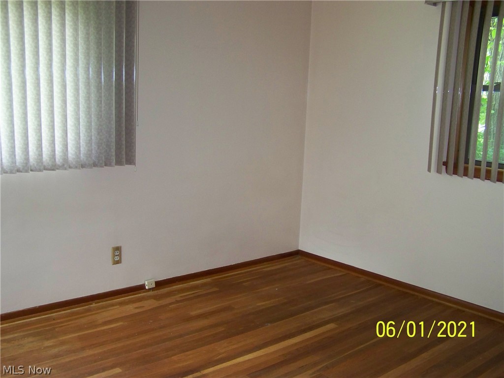 6838 Hilton Road Brecksville, OH 44141 - Photo 12 of 21 Another view of the master bedroom with hardwood flooring