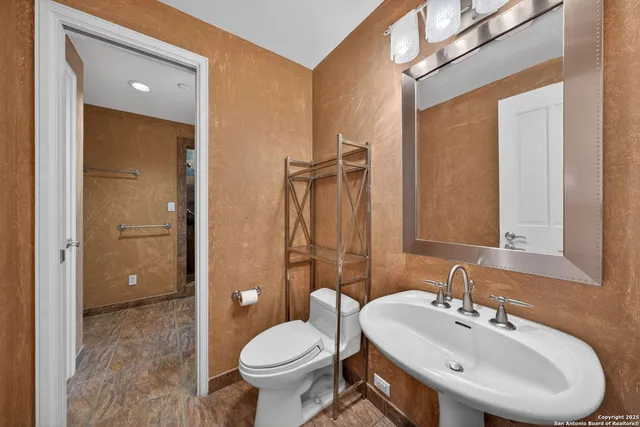 $549,000 | 200 Patterson Avenue, Unit 210, San Antonio, TX 78209