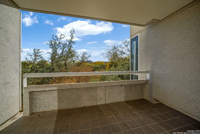 $549,000 | 200 Patterson Avenue, Unit 210, San Antonio, TX 78209
