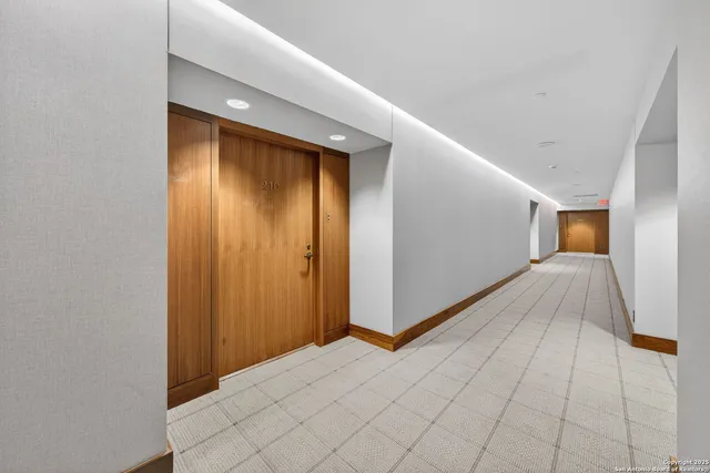 $549,000 | 200 Patterson Avenue, Unit 210, San Antonio, TX 78209