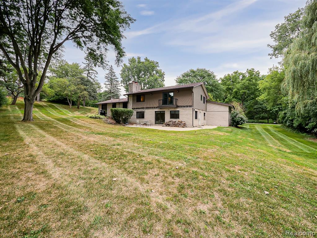 1021 Dowling Road Bloomfield Hills, MI 48304 - Photo 47 of 58 Gallery Image 47