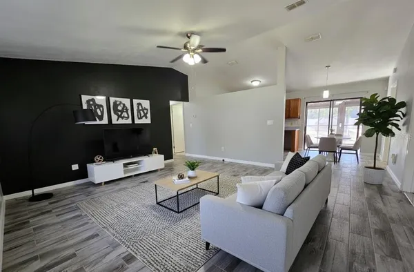 $2,000 | 2606 Northeast 22nd Avenue, Ocala, FL 34470