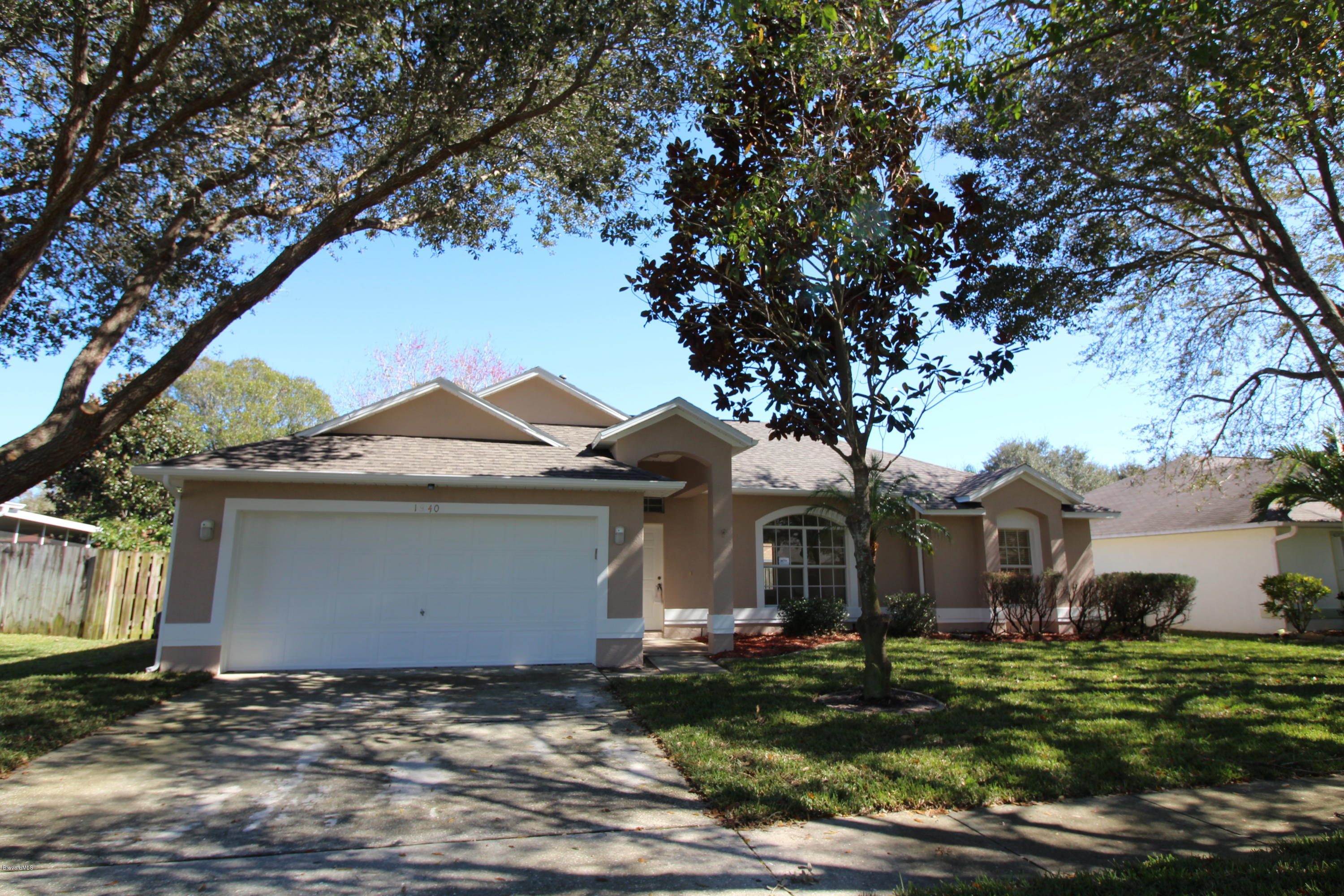 1940 Blue Ridge Avenue Melbourne, FL 32935 - Photo 1 of 12 Front