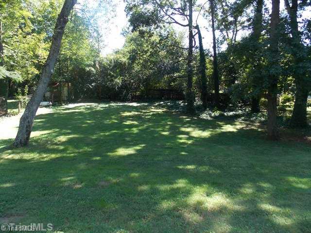 505 Edney Ridge Road Greensboro, NC 27408 - Photo 15 of 15 Yard/Garden.