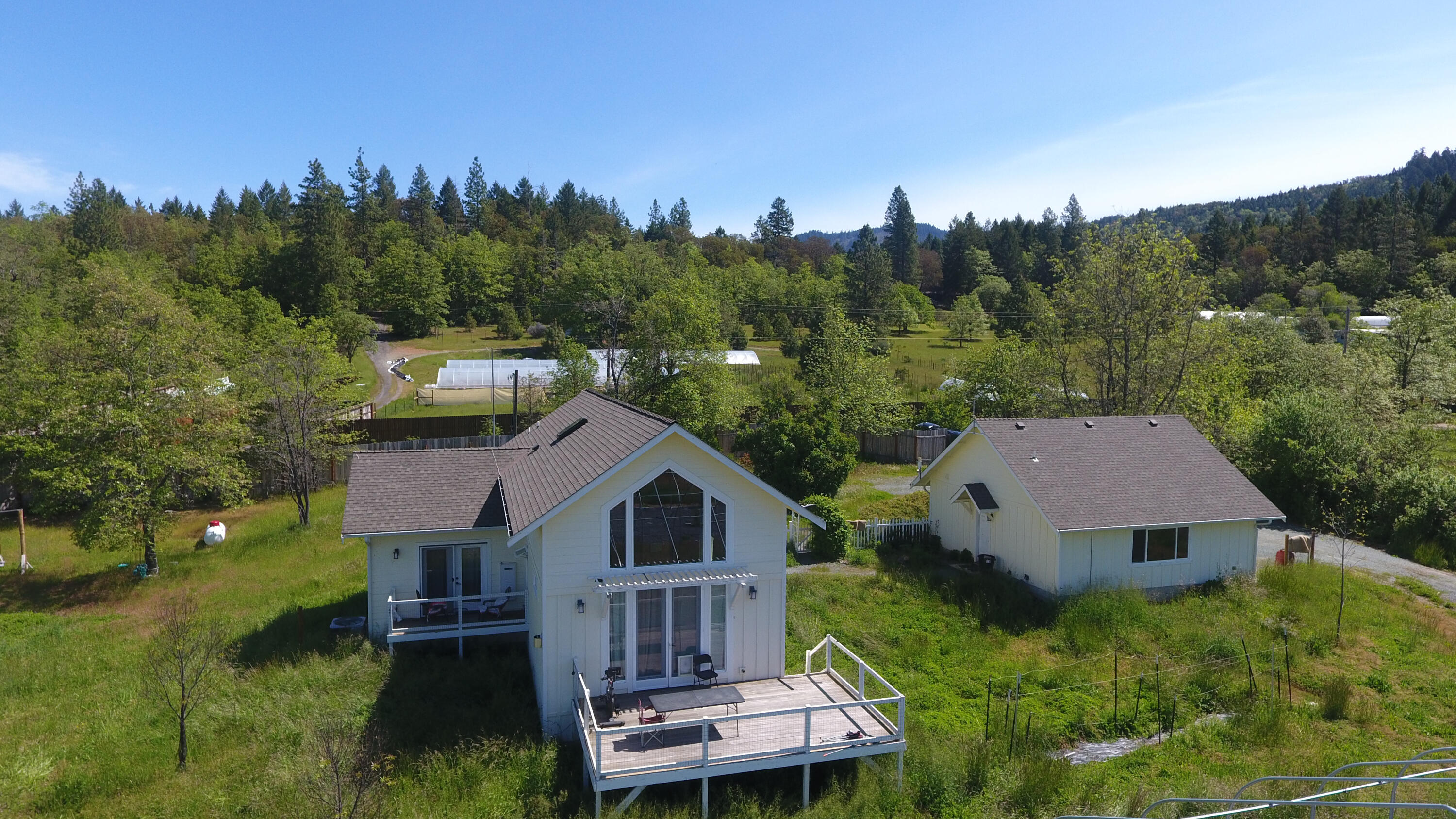 100 Browntown Road Cave Junction, OR 97523 - Photo 7 of 15 DJI_0252
