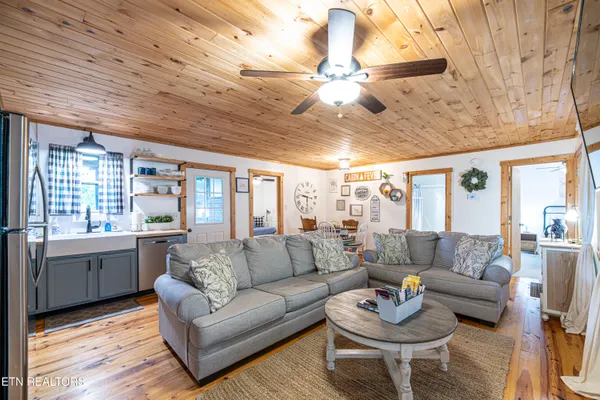 $356,000 | 822 Christy Lane, Townsend, TN 37882