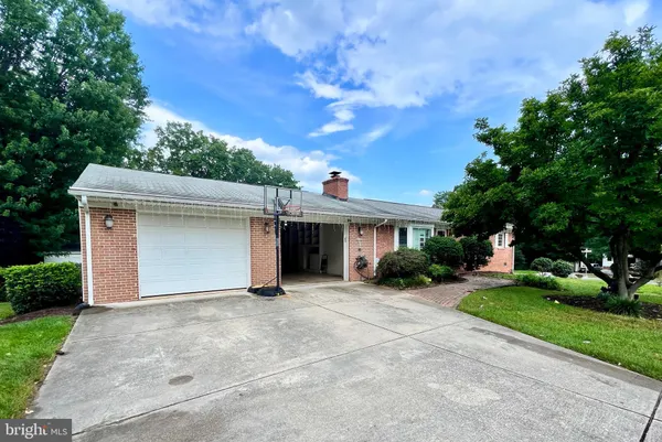$3,450 | 10812 Carol Street, Fairfax, VA 22030
