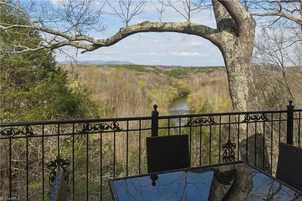 $775,000 | 1746 Blackwell Road, Walnut Cove, NC 27052