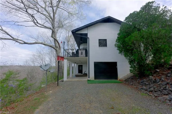 $775,000 | 1746 Blackwell Road, Walnut Cove, NC 27052