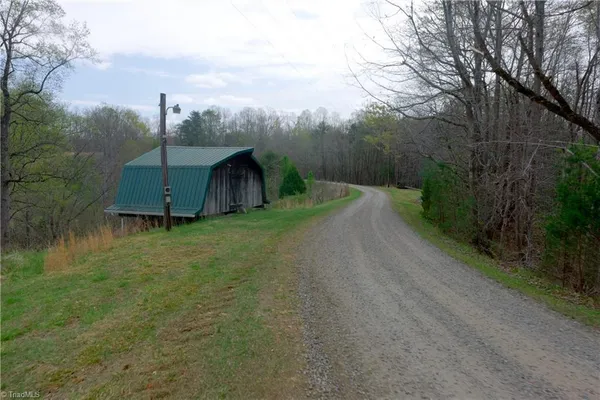 $775,000 | 1746 Blackwell Road, Walnut Cove, NC 27052