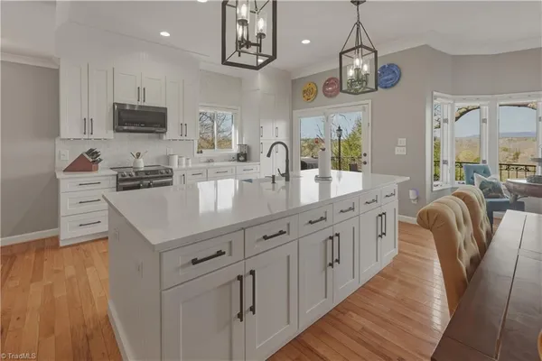 $775,000 | 1746 Blackwell Road, Walnut Cove, NC 27052