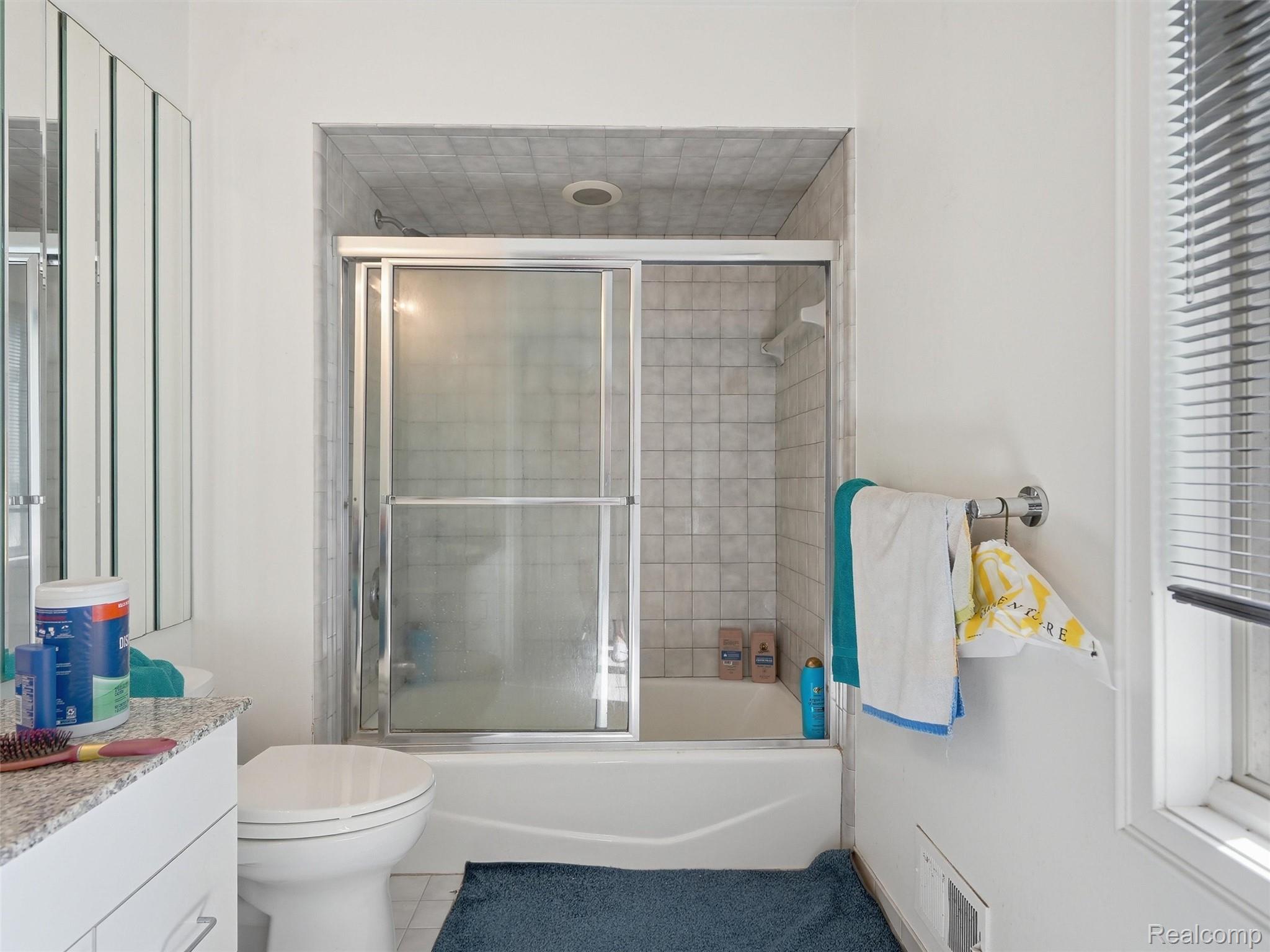 3104 Quarton Road Bloomfield Hills, MI 48304 - Photo 27 of 46 38-DSC01738.jpg