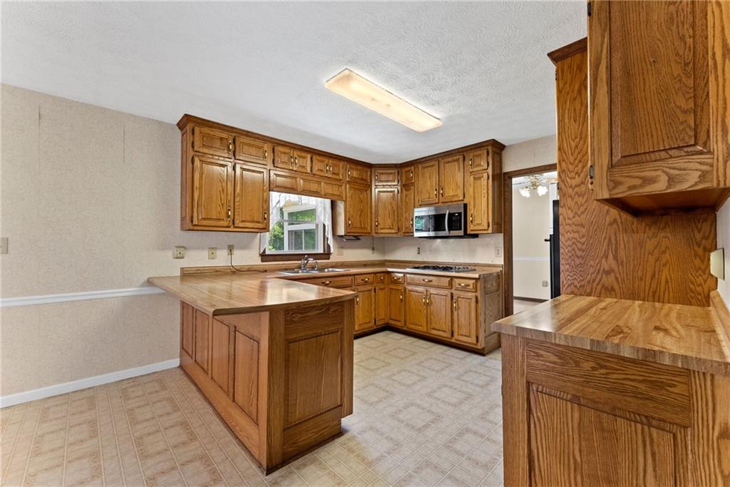 3883 Sloan Mill Road Gainesville, GA 30507 - Photo 17 of 83