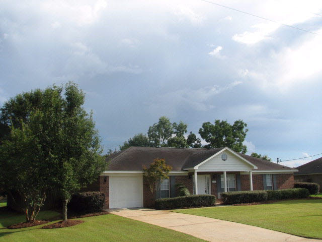 16458 Avent Lane Foley, AL 36535 - Photo 2 of 18
