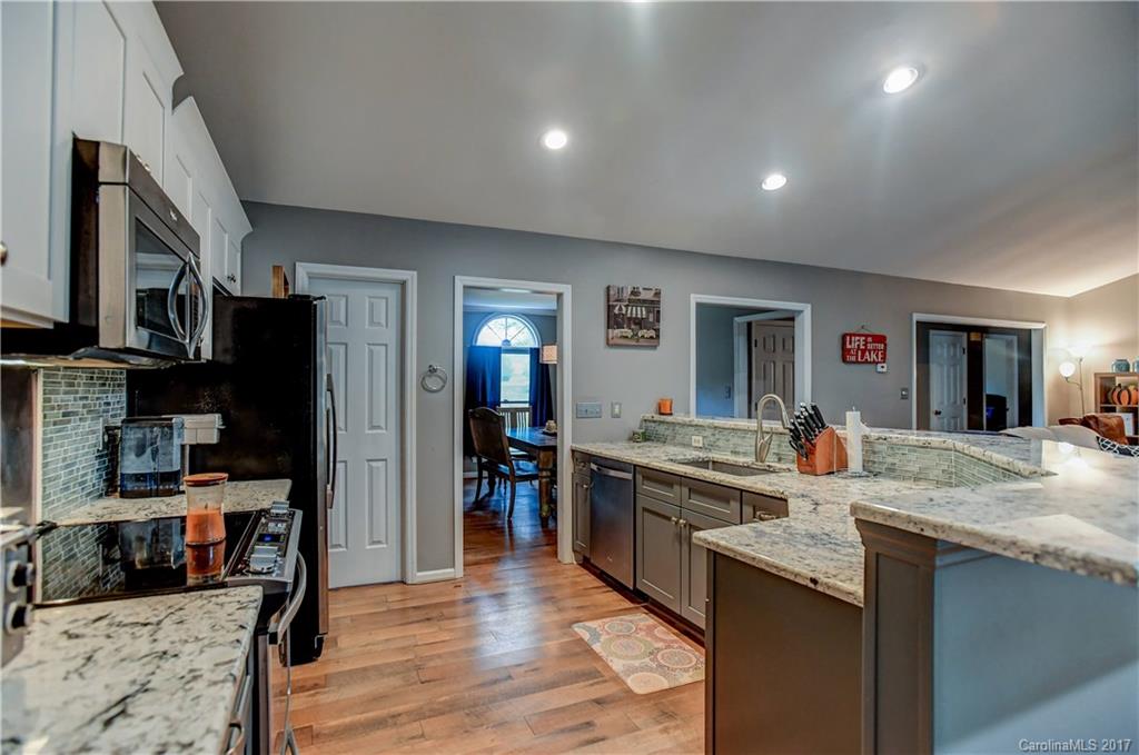 176 Spring Run Road, Unit 21 Mooresville, NC 28117 - Photo 7 of 24 Gallery Image 7