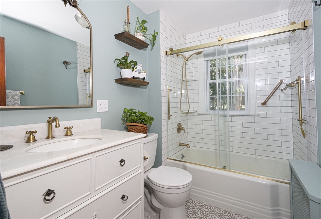 11 Myrtle Road Gardner, MA 01440 - Photo 19 of 33 Gallery Image 19