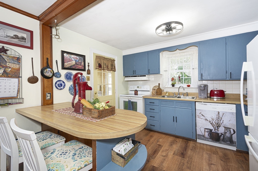 11 Myrtle Road Gardner, MA 01440 - Photo 7 of 33 Gallery Image 7