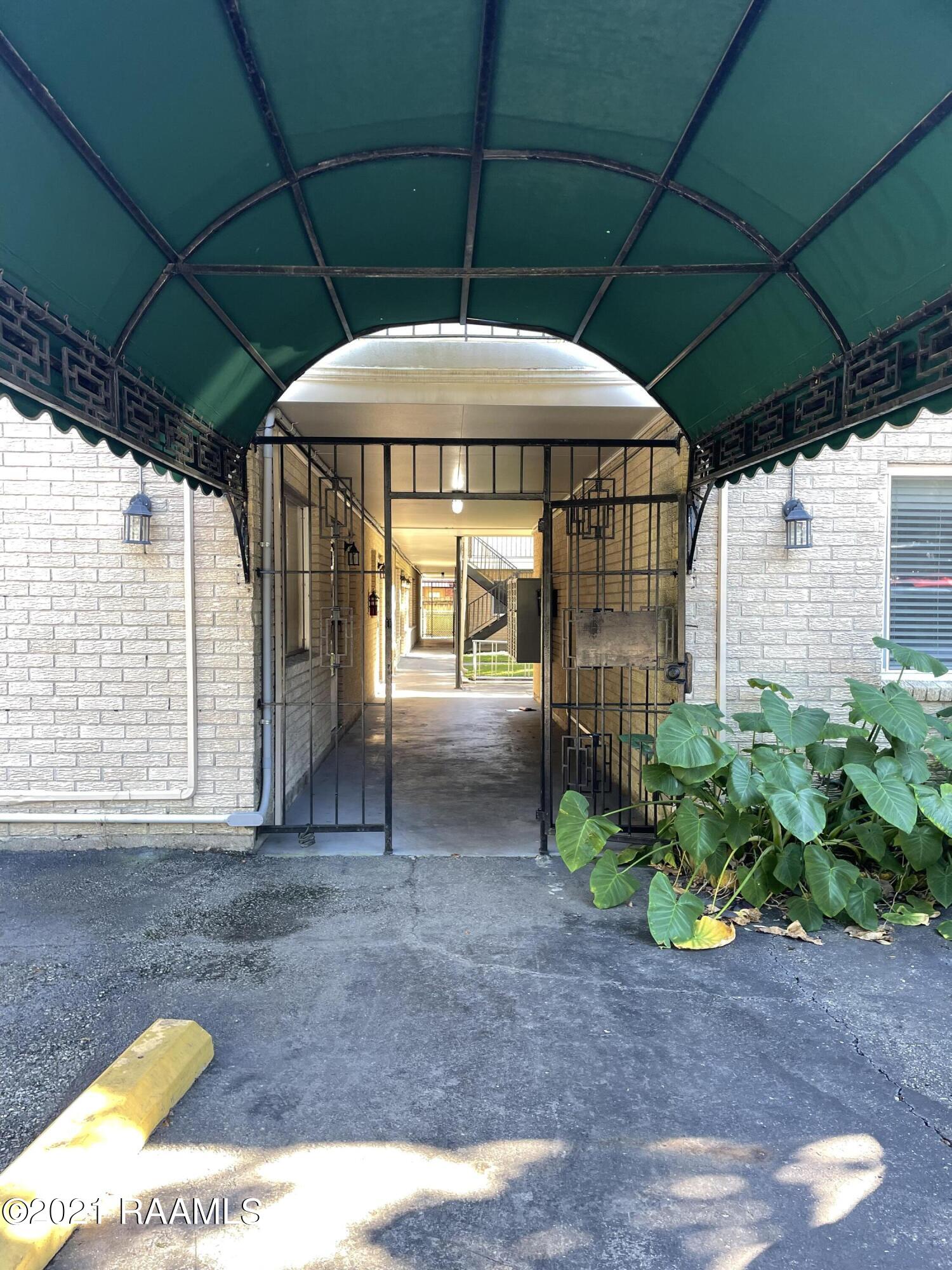 201 South College Road, Unit 215 Lafayette, LA 70503 - Photo 22 of 24 Gallery Image 22
