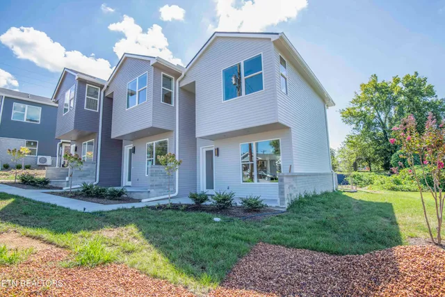 $274,900 | 2330 Money Place Northeast, Knoxville, TN 37917