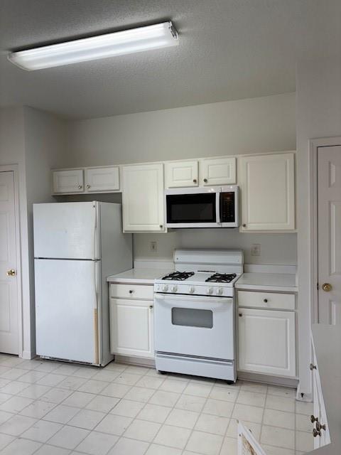 1693 Woodsford Road Kennesaw, GA 30152 - Photo 4 of 26