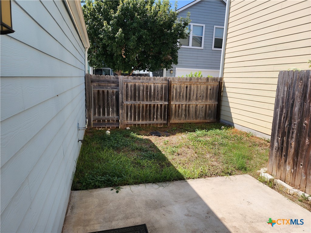 330 Trestle Tree, Unit 22 San Marcos, TX 78666 - Photo 31 of 33 a view of small garden in the back yard