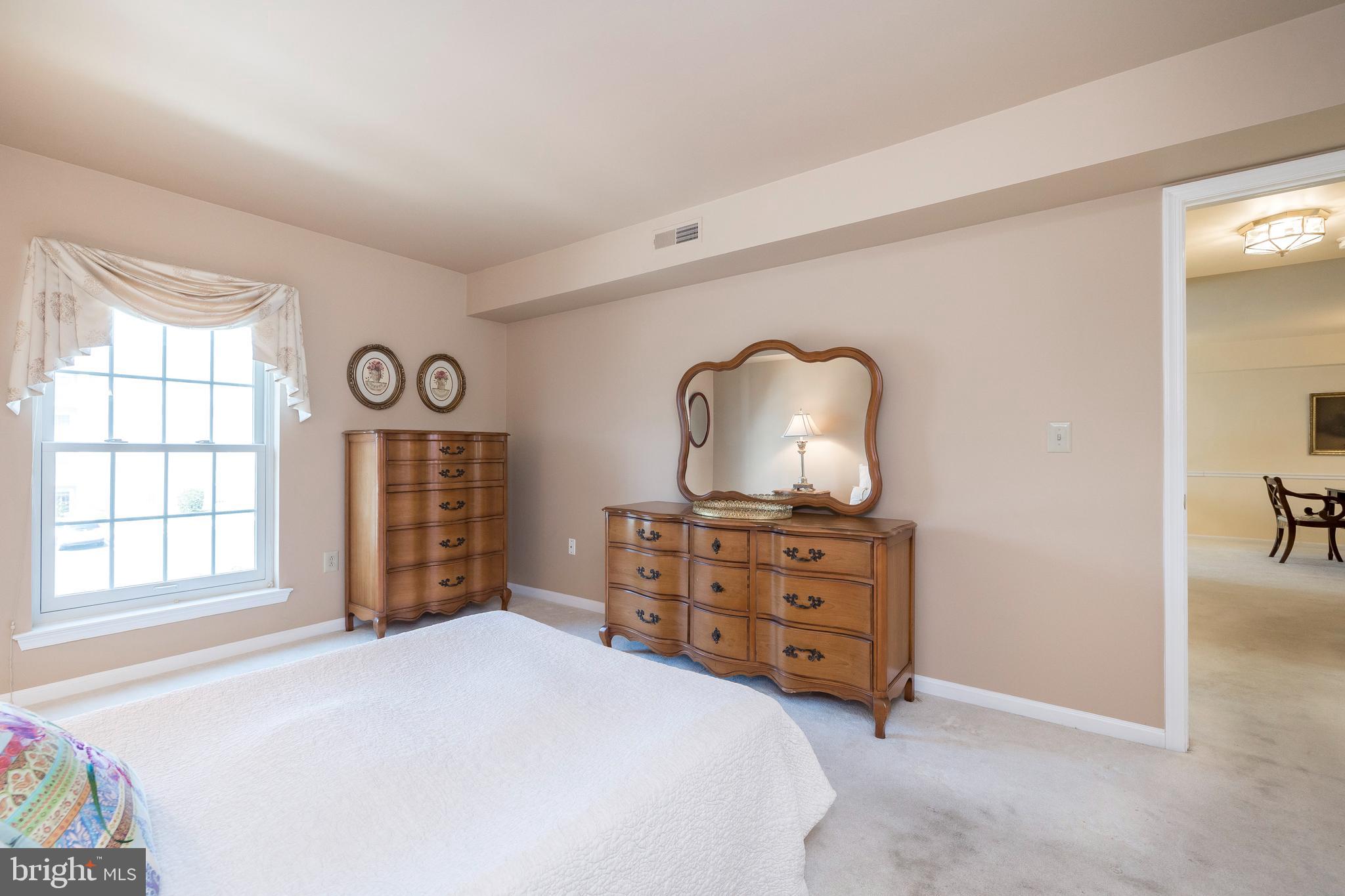 453 Brandon Road Eagleville, PA 19403 - Photo 16 of 36 Warm neutral walls