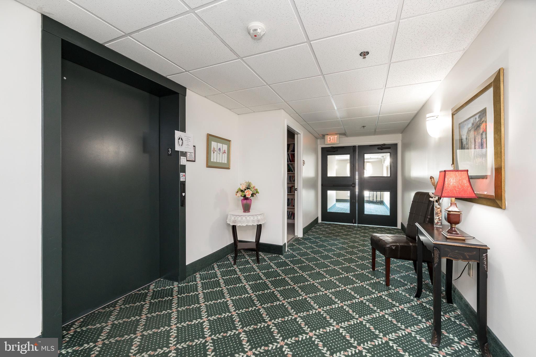 453 Brandon Road Eagleville, PA 19403 - Photo 4 of 36 Hallway and elevator