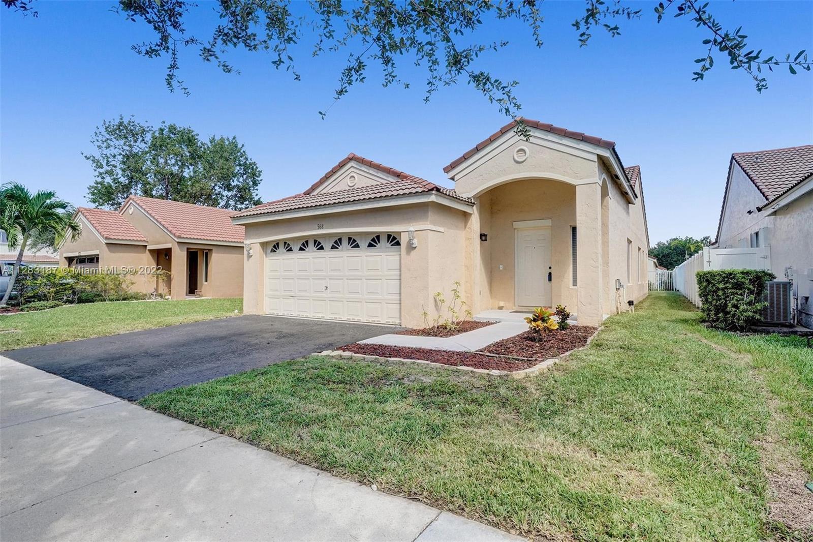 568 Talavera Road Weston, FL 33326 - Photo 1 of 51
