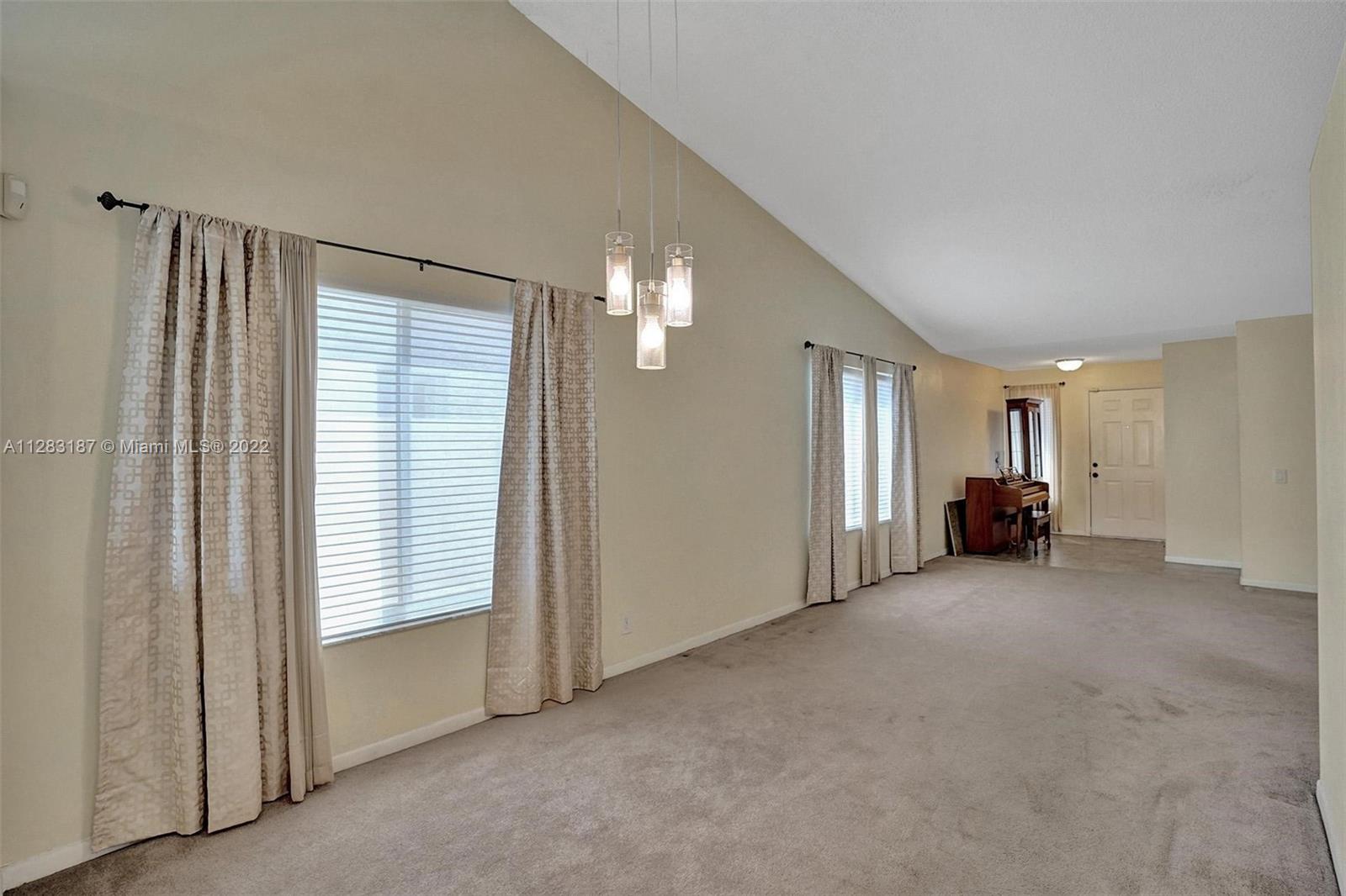 568 Talavera Road Weston, FL 33326 - Photo 18 of 51
