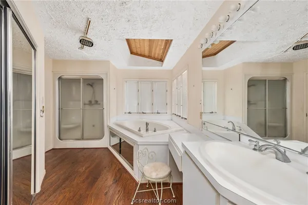 $2,495 | 10654 West Highway 79, Hearne, TX 77859