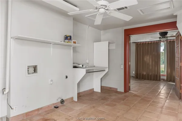 $2,495 | 10654 West Highway 79, Hearne, TX 77859