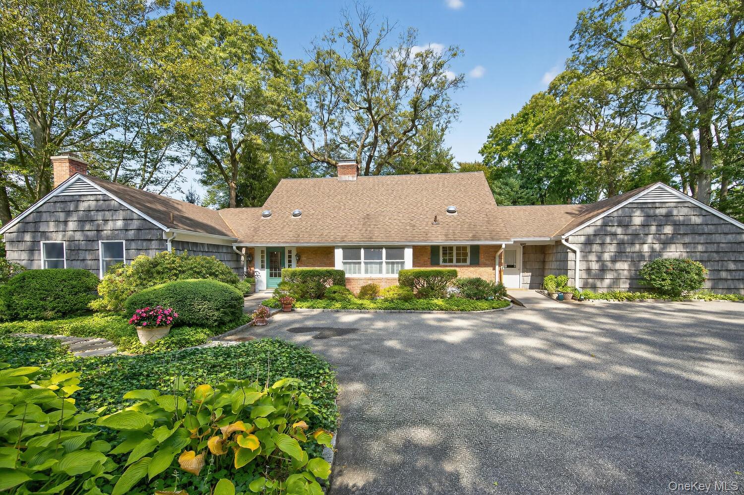 135 Piping Rock Road Locust Valley