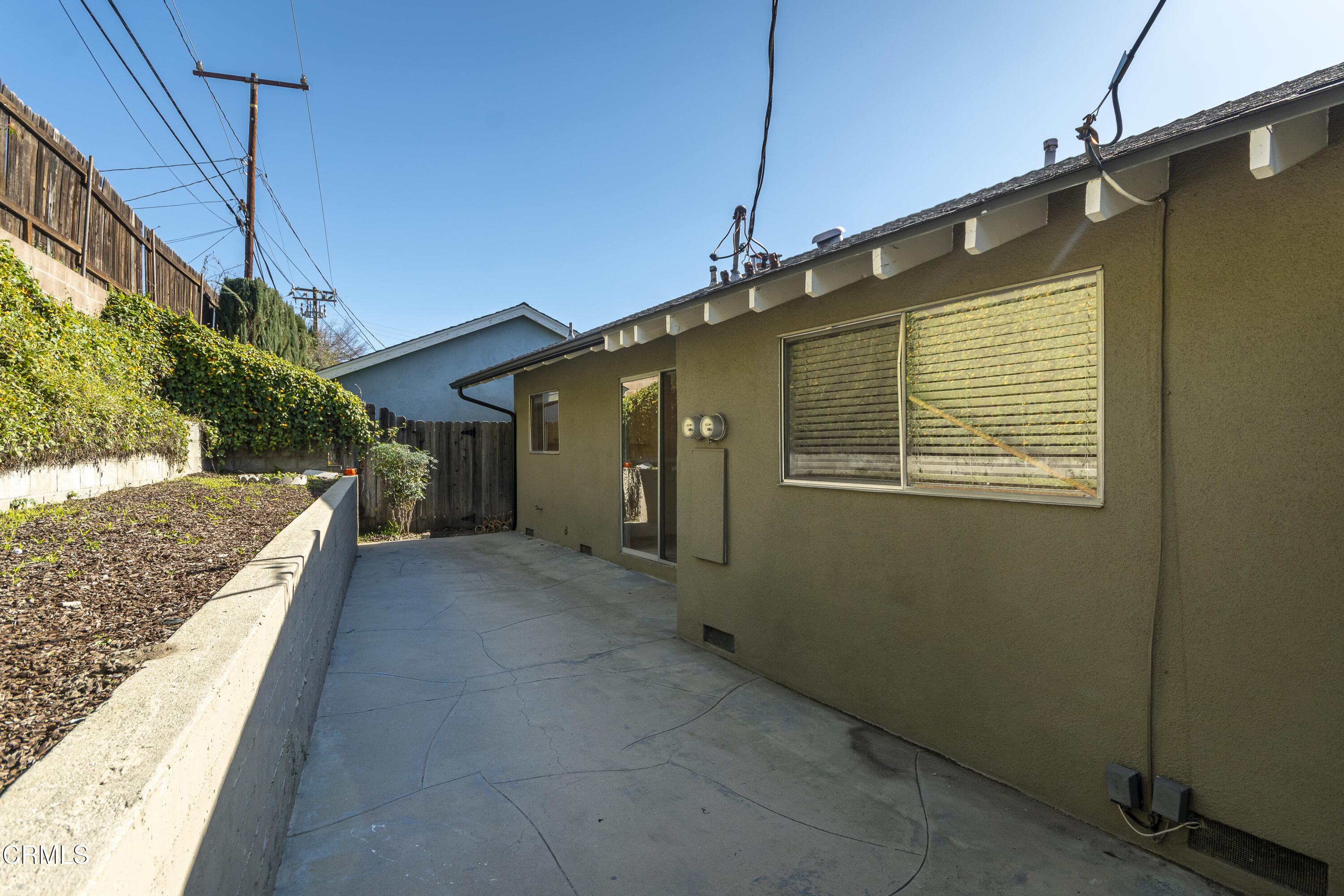 3021 Ashwin Drive, Unit B La Crescenta, CA 91214 - Photo 19 of 20 a view of a house with a backyard