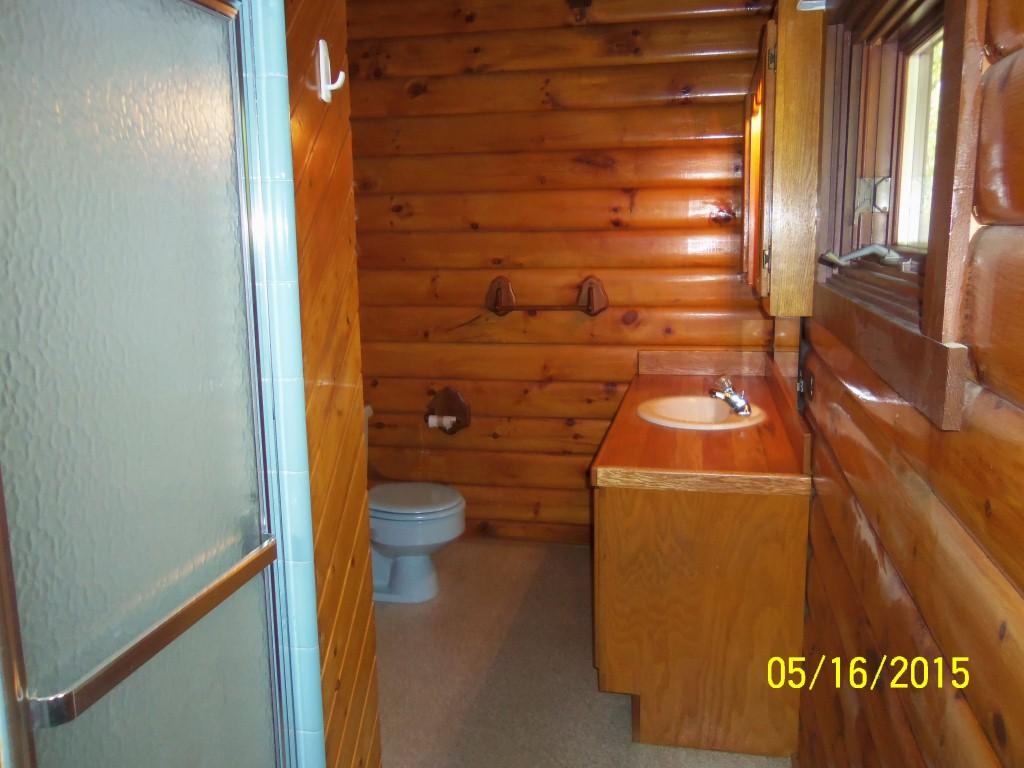 1470 Union School Road Southwest Floyd, VA 24091 - Photo 14 of 29 Master bath
